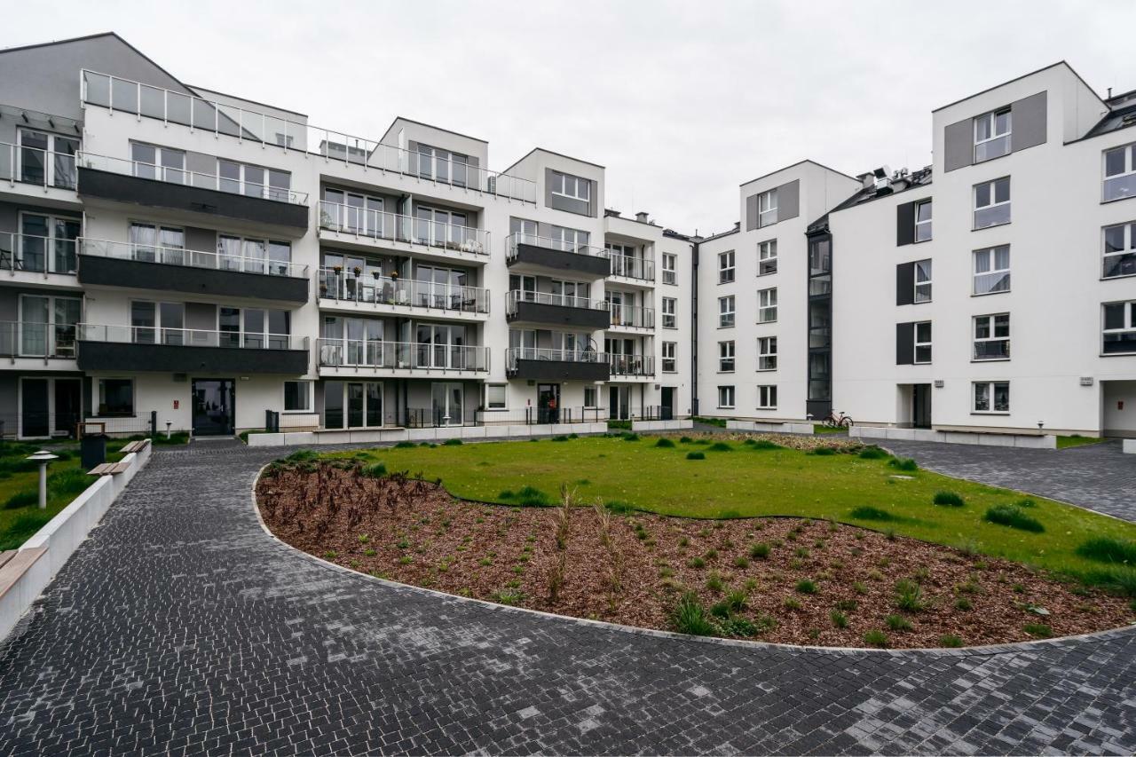 Garden Apartments - Loftaffair Krakow Bagian luar foto